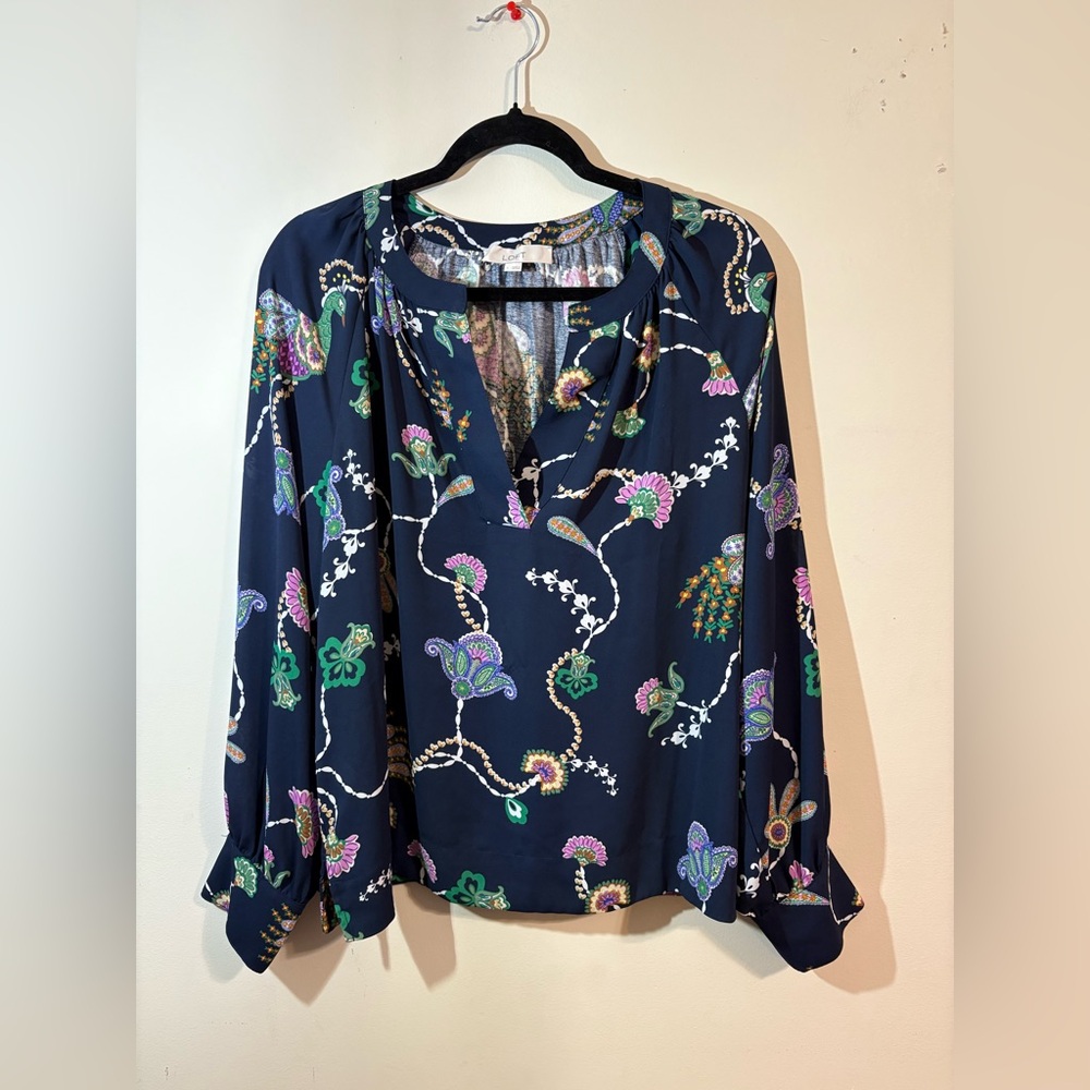 Loft Womenās Large blouse navy blue long-sleeve colorful paisleyā floral top